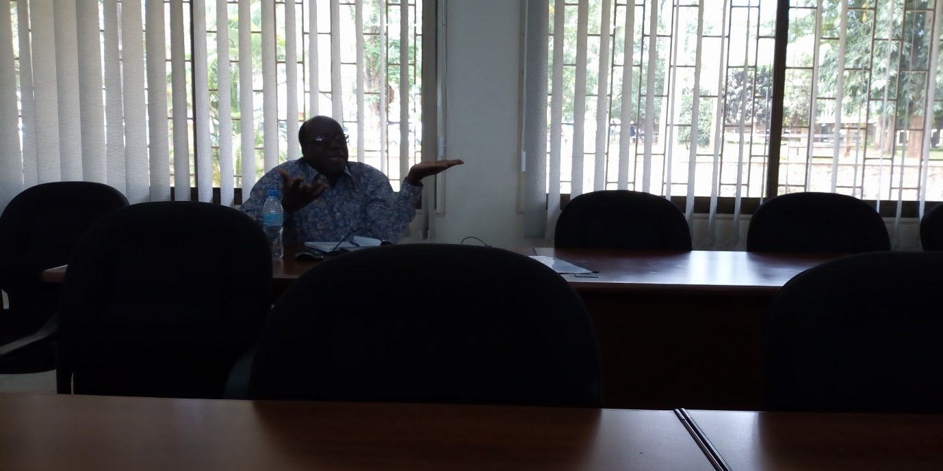 Prof. Reuben Mwamakimbullal clarifying the time allocation for core and elective course of the proposed curriculum
